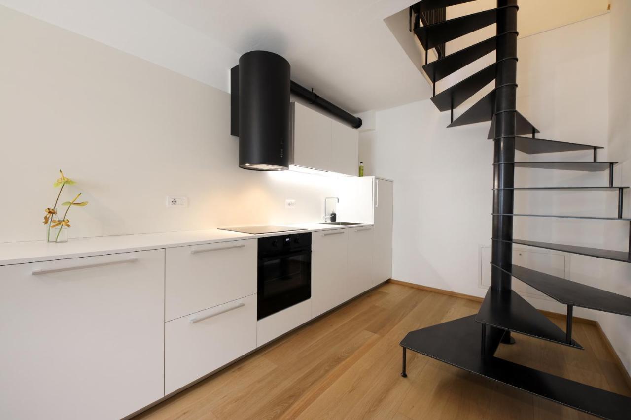 Palazzo Riccamboni Apartment *